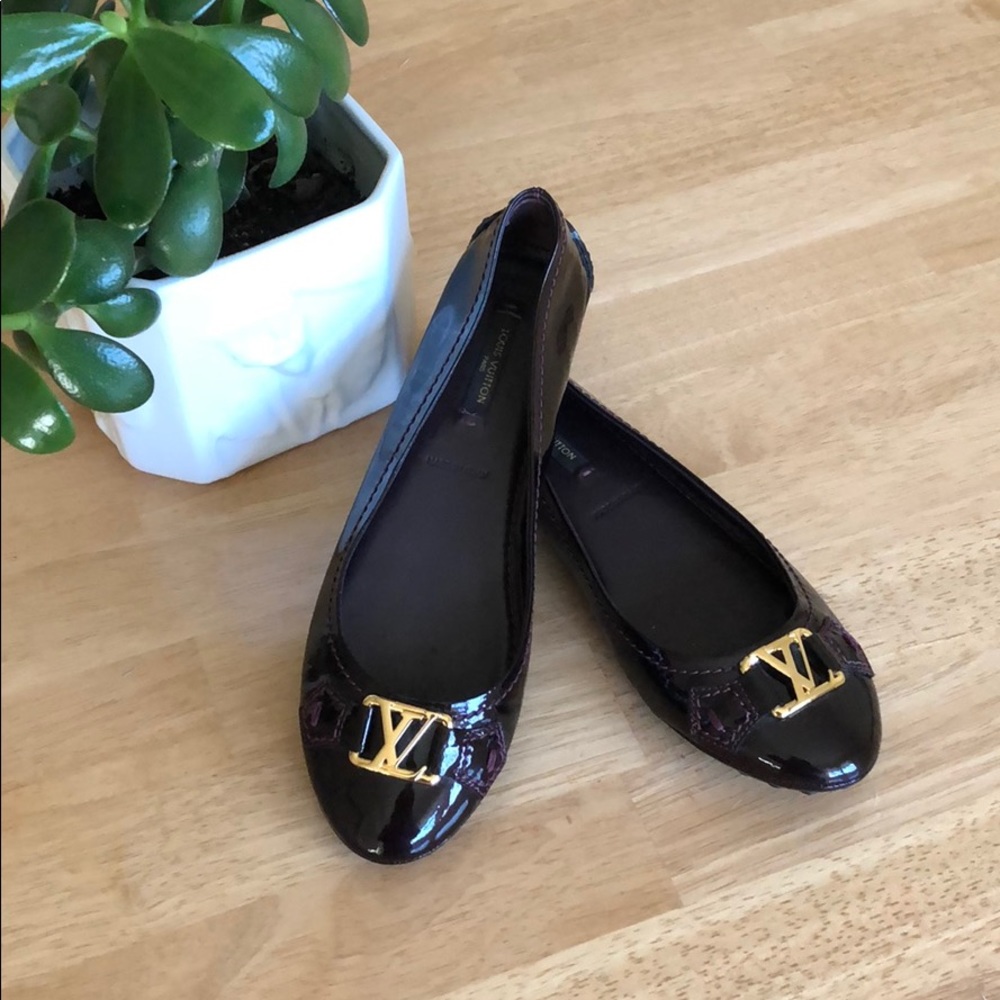 Louis Vuitton Burgundy Patent Leather Ballet Flats